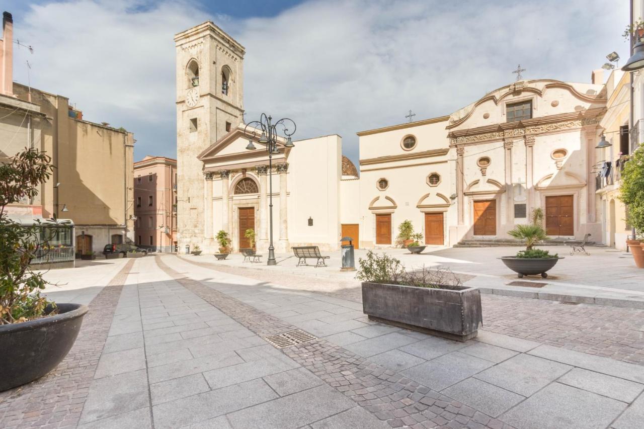 Via San Giacomo 10 Cagliari Luaran gambar