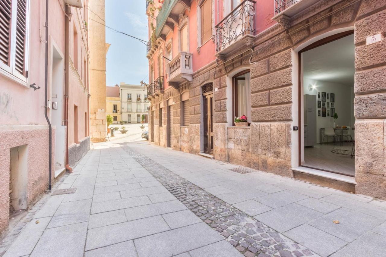 Via San Giacomo 10 Cagliari Luaran gambar